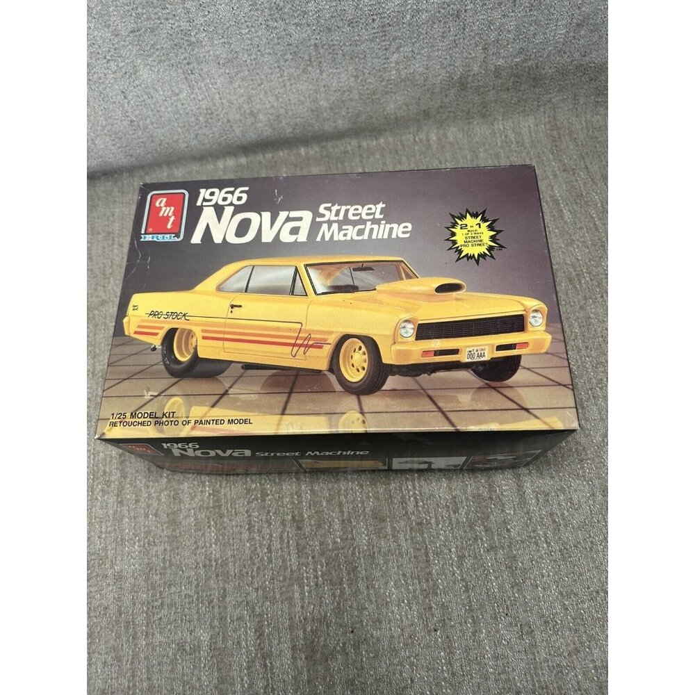 AMT Ertl 6769 1/25 Scale 1966 Chevy Nova Street Machine 2-in-1 Plastic Model Kit